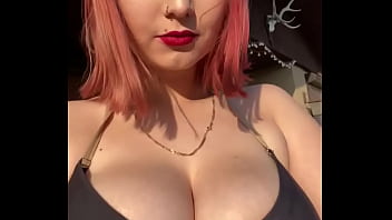 18 YEAR OLD WOMAN SHOWS TITS OUTDOORS